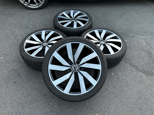 Kompletträder Original Volkswagen Marseille Alufelgen Golf VIII 8 GTI 225/40R18 7,5jx18 ET51 5x112. Top